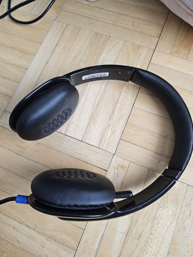 Logi Headphones