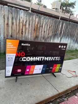 Flat screen smart Tv 55” inch 4k HD