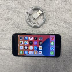 iPhone 7 32GB Factory Unlock Like New 