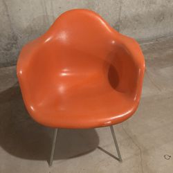 Vintage Herman Miller Chair