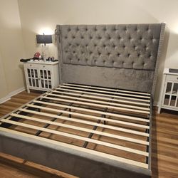 King Gray Tufted Bed Frame. 