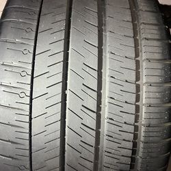 305/30/20. One Used Michelin Pilot Sport All Season 4ZP Run Flat Please Re-Description.