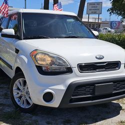 2013 KIA SOUL + WAGON 4D