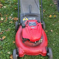 Push Mower With Bag (( Open To Trade))