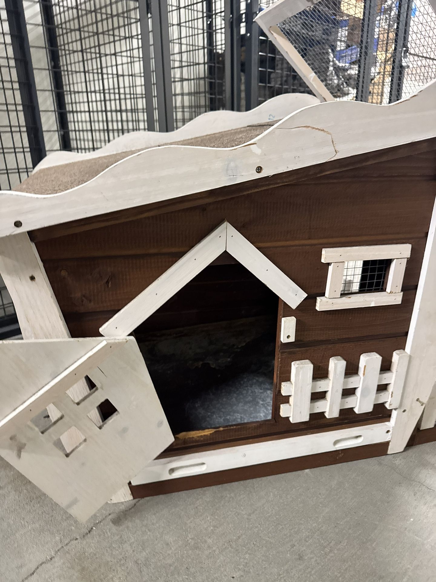Mobile Wooden Chicken Pets House