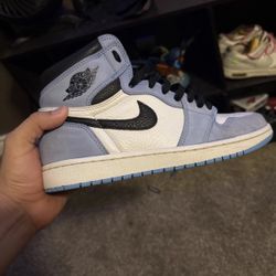 Jordan 1 Unc