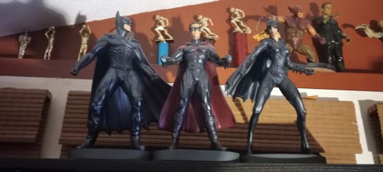Warner Bros Batman/Robin/Batgirl Porcelain Collection