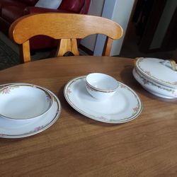 Dinner Setting For 12