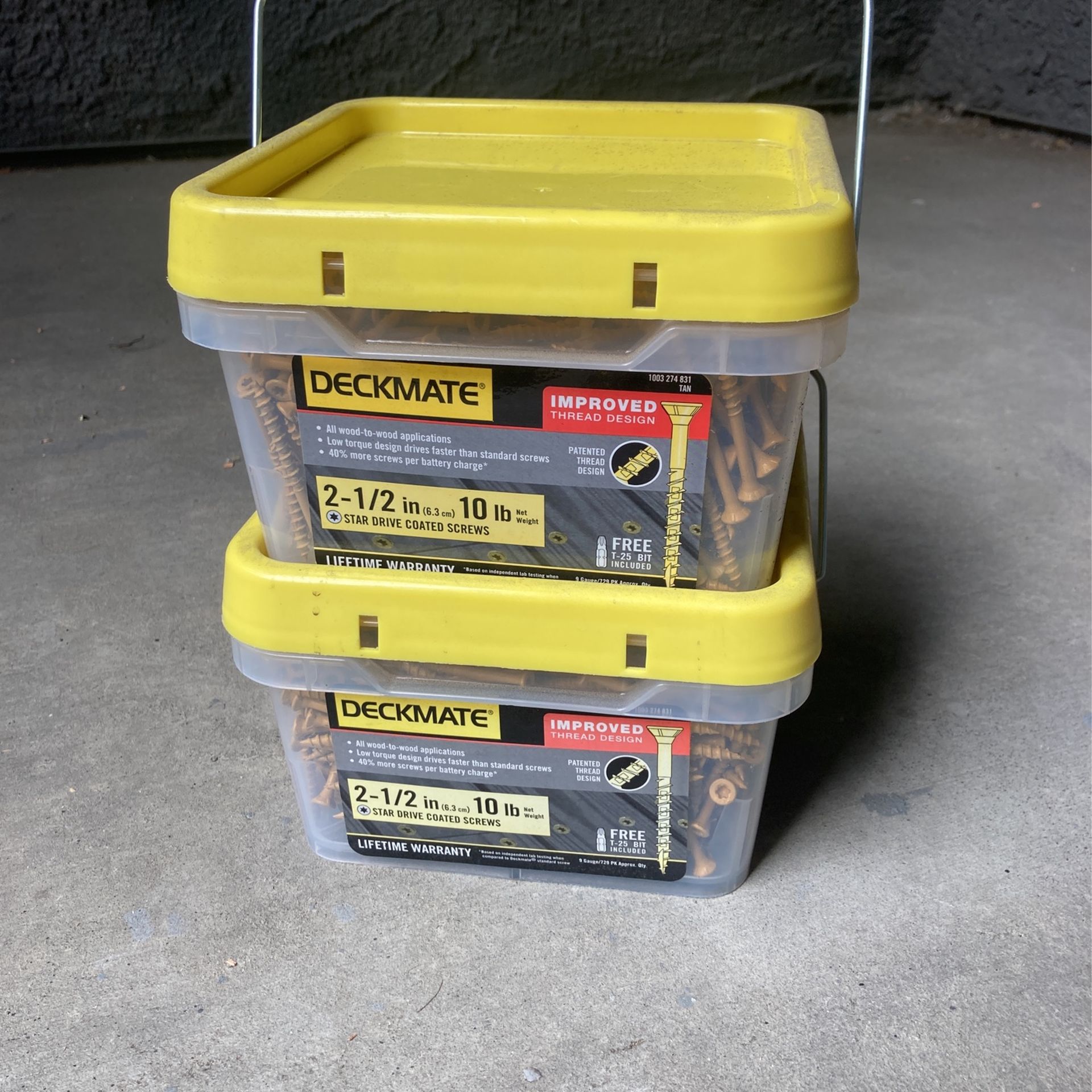 DECKMATE 2 1/2” 10lb Star Drive Coated Screws. $37 Per Container