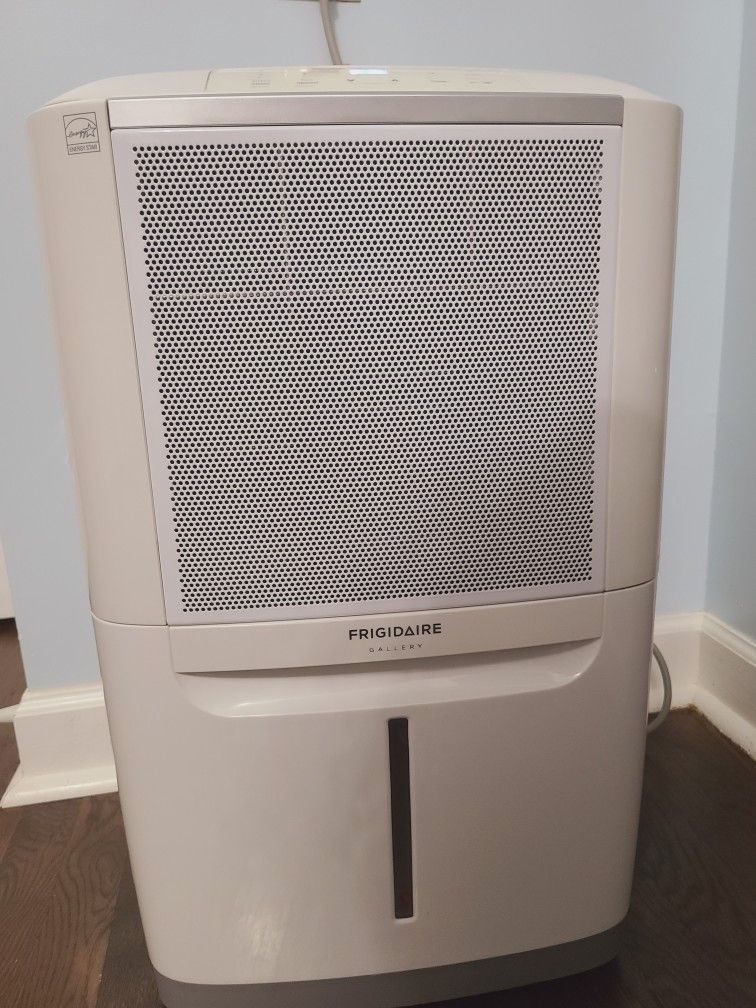 DEHUMIDIFIER