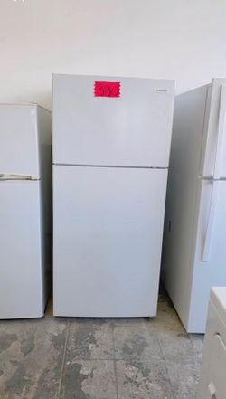 FRIGIDAIRE  White Top And Bottom Refrigerator