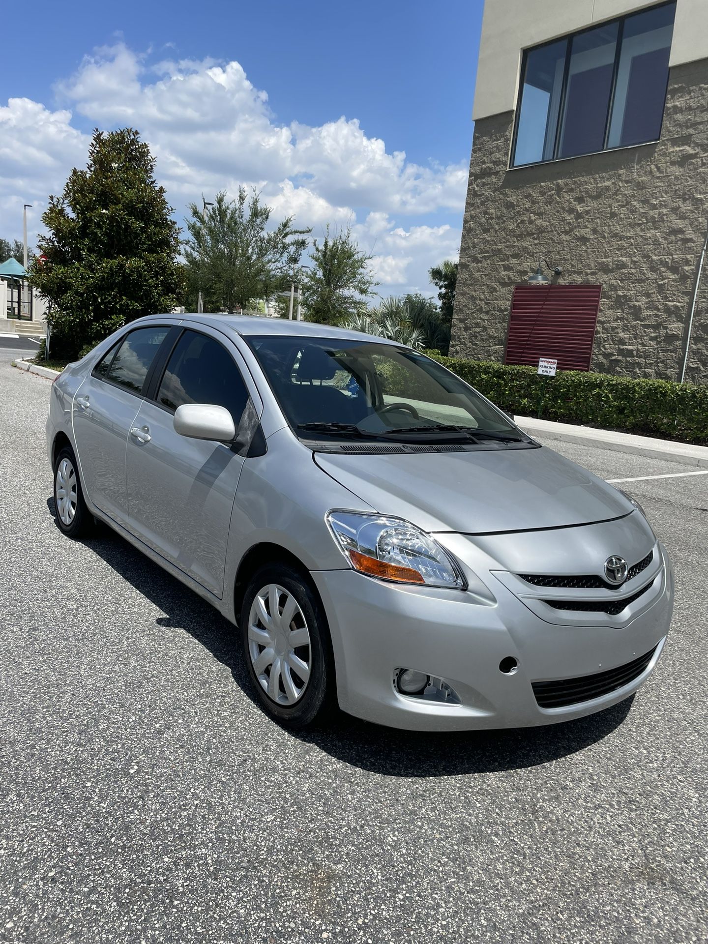 2007 Toyota Yaris for Sale in Miami, FL - OfferUp