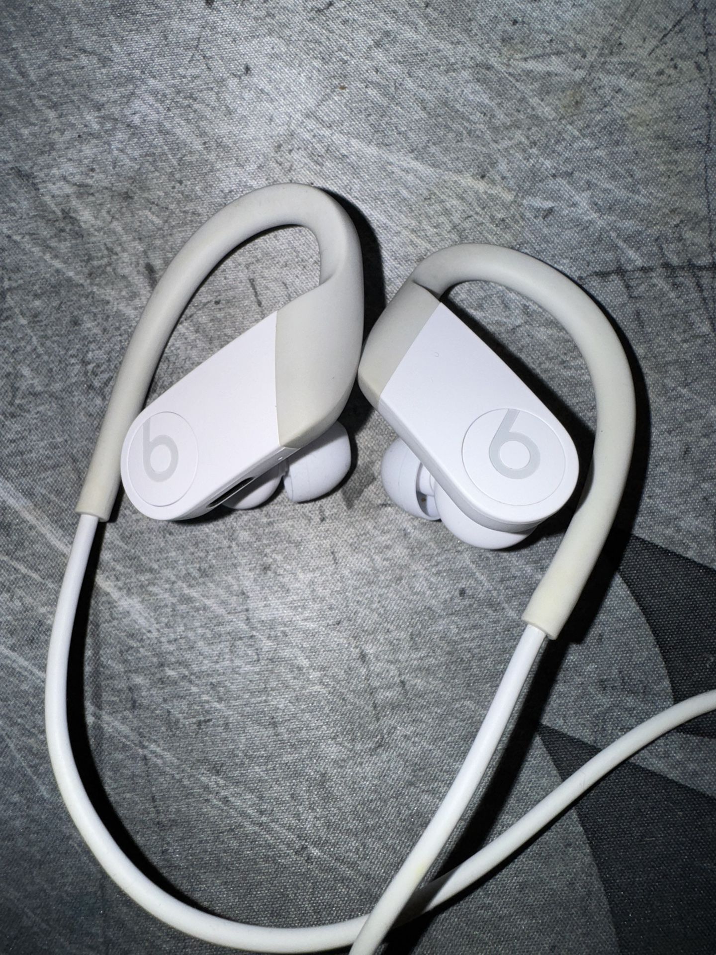 POWERBEATS