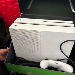 Xbox One S 