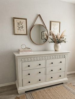 Modern Farmhouse 6-Drawer Dresser / Buffet - Excellent Condition