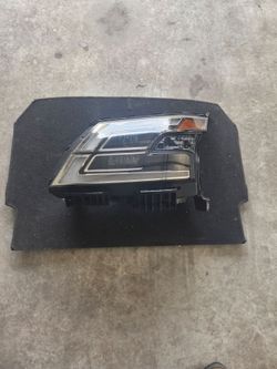 Left headlamp for nissan armada year 2021 up 2024