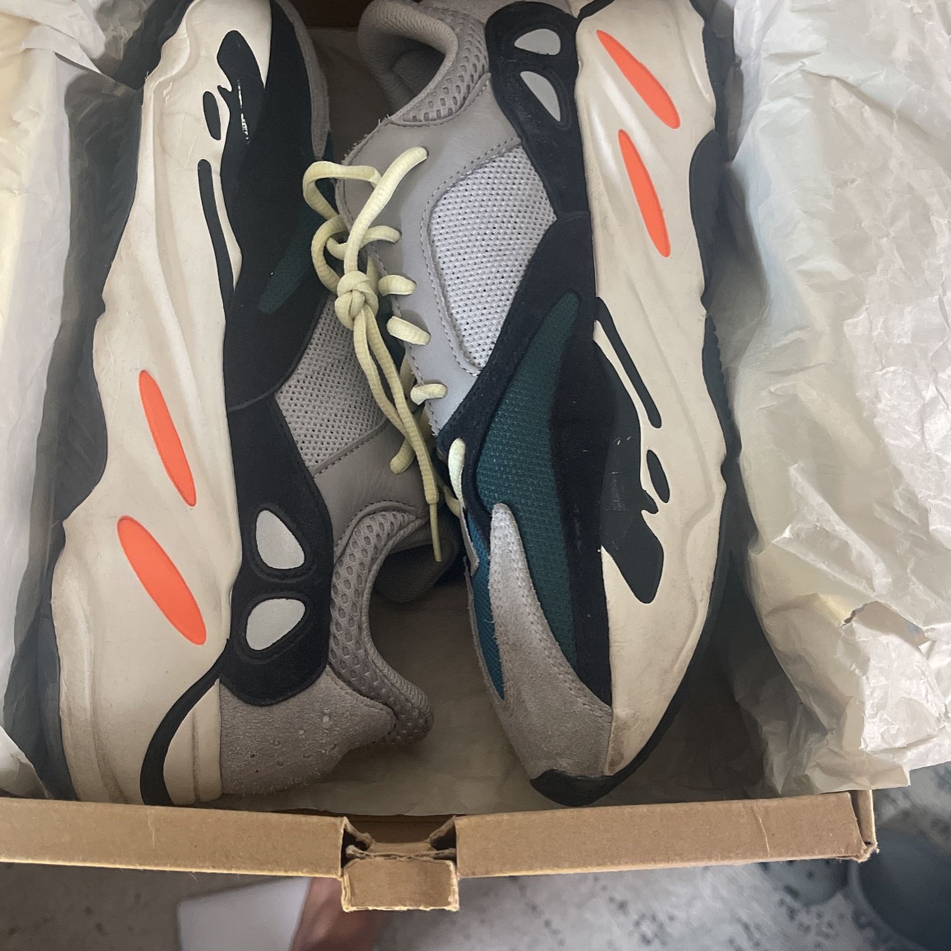 Yeezy 700 Wave Runner