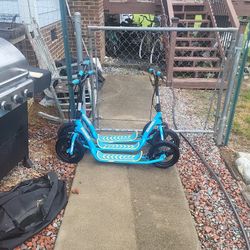 3 Youth Flashback Razor Scooters