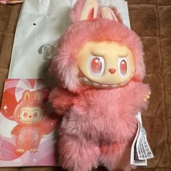 Labubu Big Into Energy 