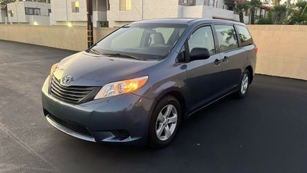 2015 Toyota Sienna