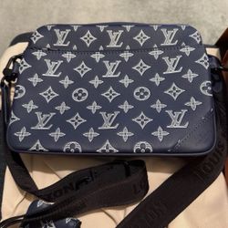 Authentic Louis Vuitton Trio Messenger Bag Navy Blue