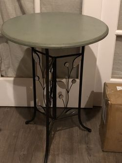 Decorative table