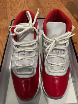 Jordan cherry 11s size 10.5
