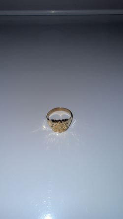 Mens nugget ring 10k  / SIZE 10