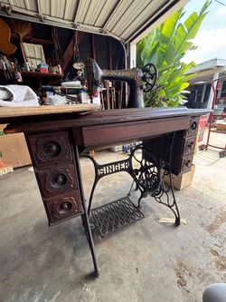 Antique Singer Treadle Sewing Machine – Ornate Cabinet + Original Accessories