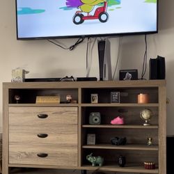 Tv stand 