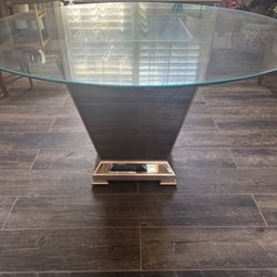 Dining Room Table , Glass Top 