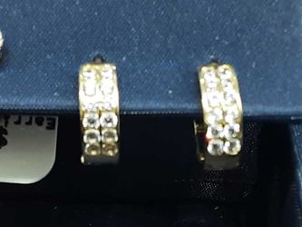 Earrings - Yellow Gold 10k (.417) 1.3 grams
