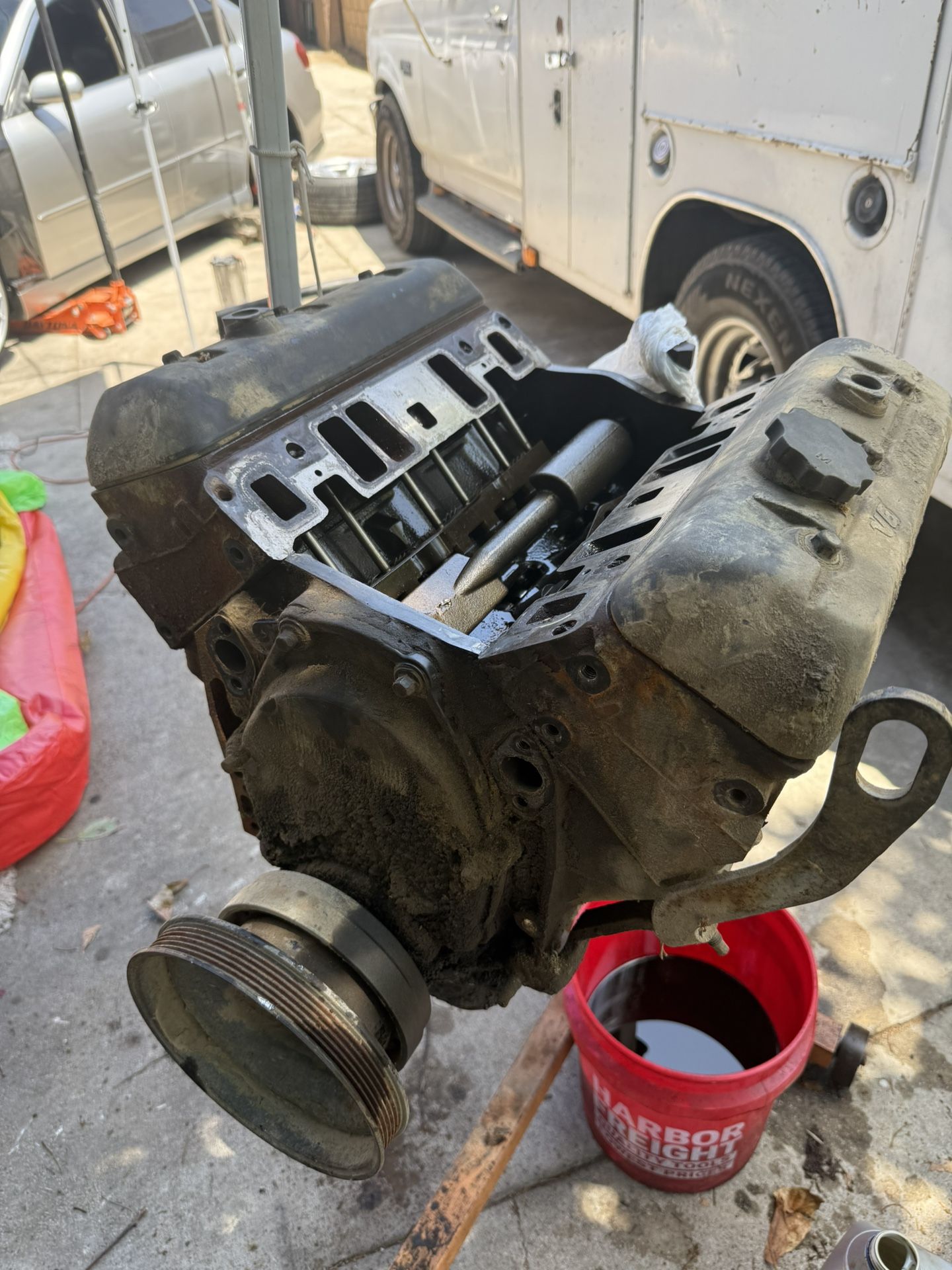 4.3 V6