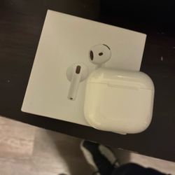 AIRPOD 4