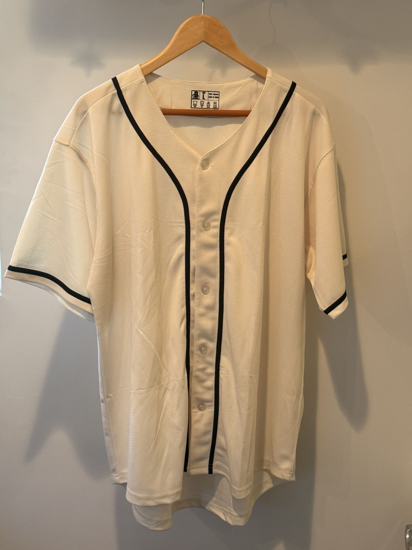 Large Men’s Ivory White Baseball Jersey New