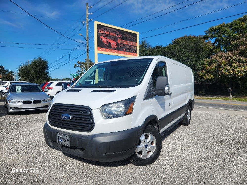 Ford Transit Cargo 150 2019