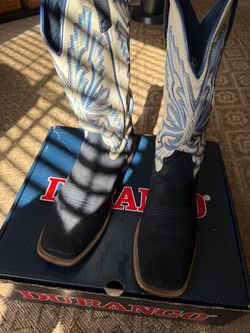 Ariat cowboy boots
