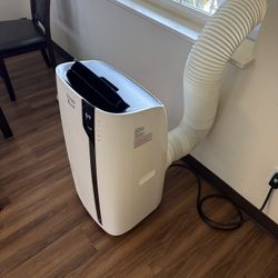 DeLonghi 3-in-1 Pinguino Portable AC, 8,600 BTU 
