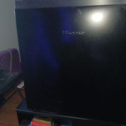 Hisense Mini Fridge Brand New