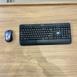 Logitech - Full-size Advanced Wireless Keyboard for PC