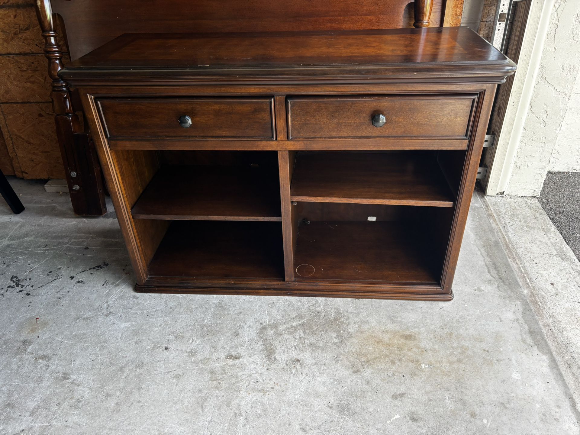Console Stand