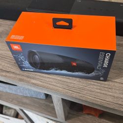 JBL Charge Essential 2