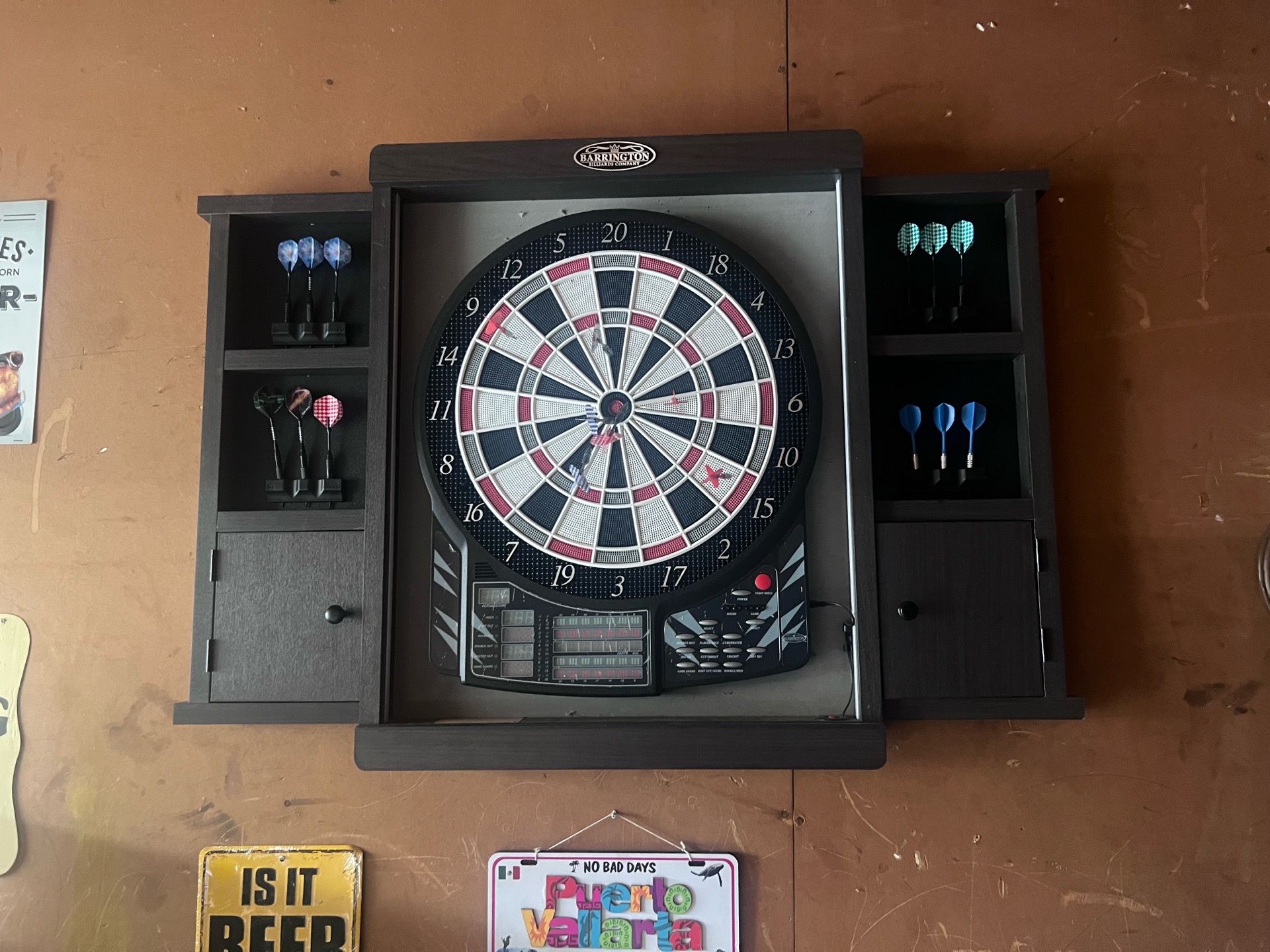 Electric dart board