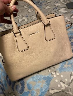 Micheal Kor’s bag *Perfect gift*