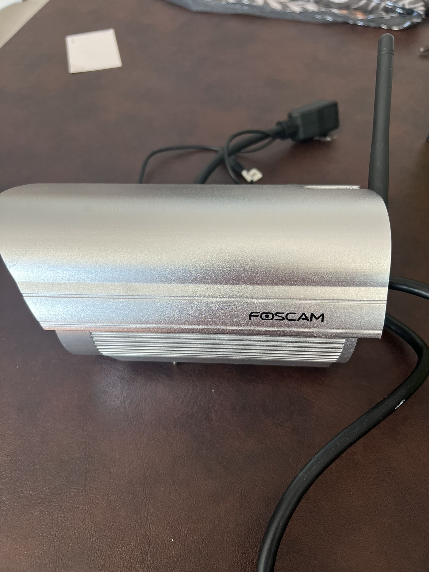 Foscam Wireless/wired IP Camera Model VNT6656G6A40