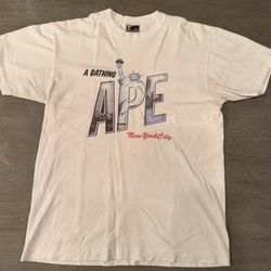 A Bathing Ape New York Edition (L)