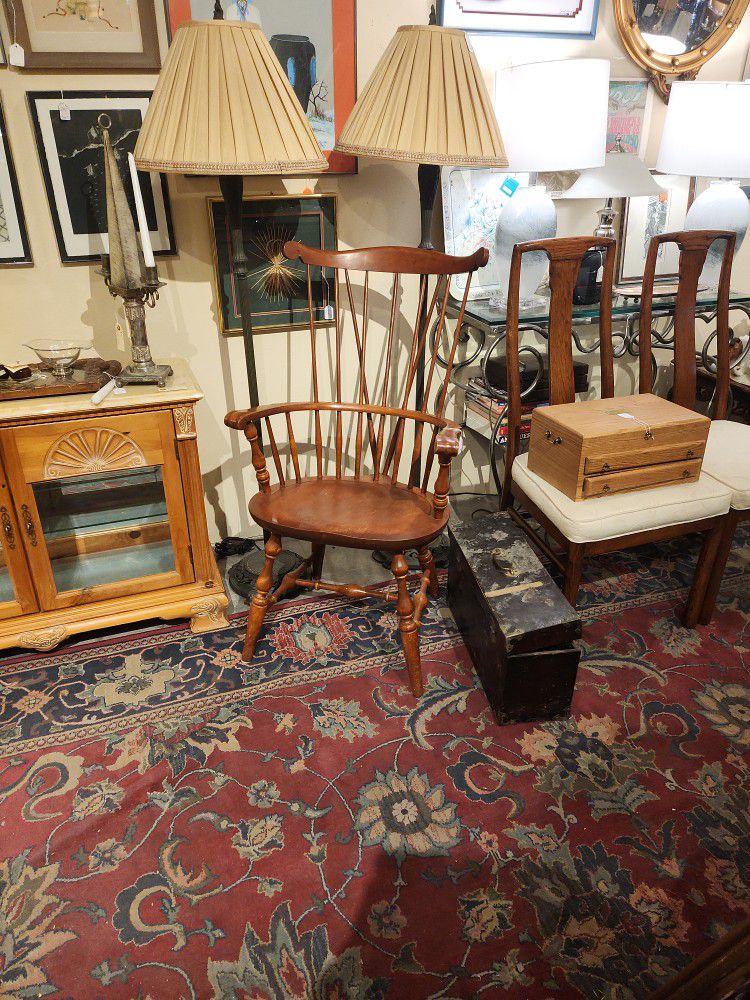 Vintage Wood Chair/TheShopsInUptown/ #DMT-B 