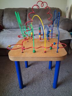 Bead maze table