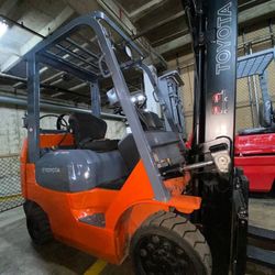 TOYOTA forklifts For Sale 