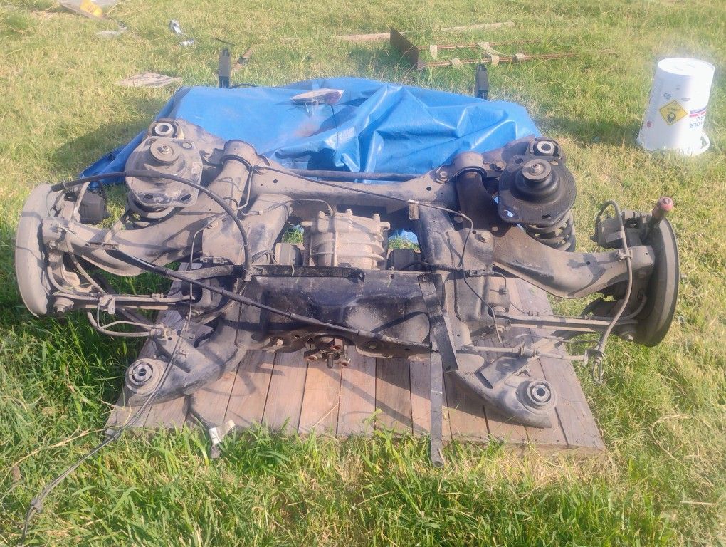 2013 Chevy Camaro RS Complete Rear Suspension Cradle – Differential, Axles, Control Arms – Palletized